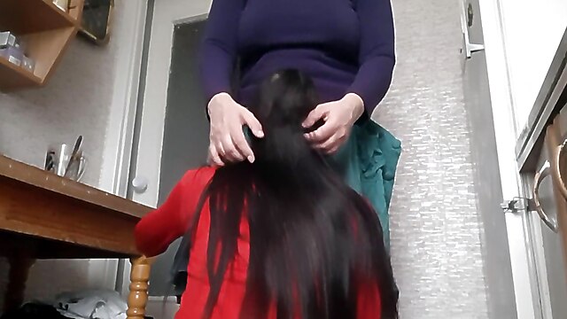 Brunette, Pussy, Kitchen, Amateur, Cunnilingus, Skirt
